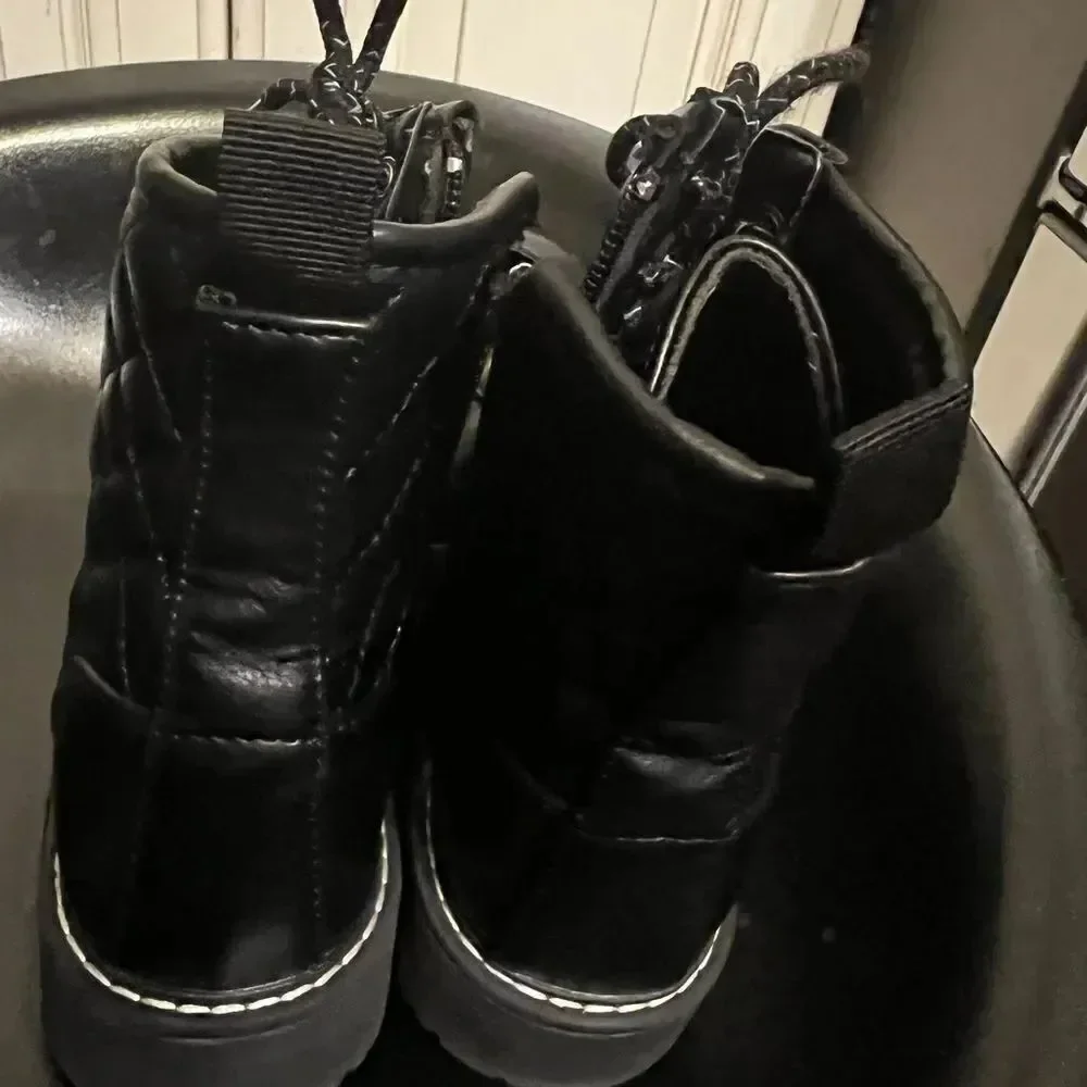STEVE MADDEN Combat Boots  Side Zip Laces sz 2
